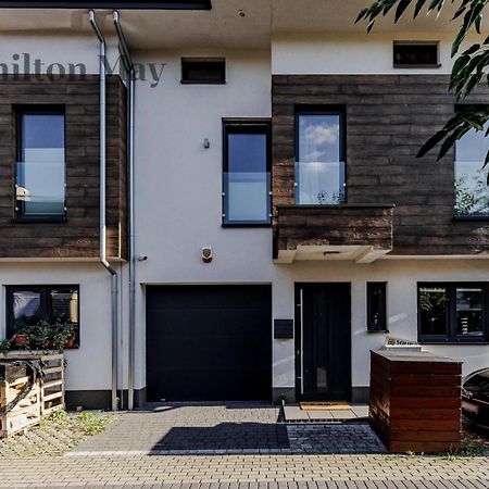 The Family House Warsaw Wawer 빌라 외부 사진